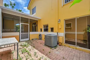 11201 Lakeview, Coral Springs, FL 33071 - Photo 27