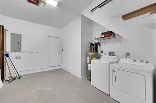 11201 Lakeview, Coral Springs, FL 33071 - Photo 25