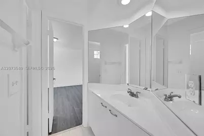 11201 Lakeview #48-M, Coral Springs, FL 33071 - Photo 21