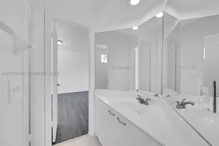 11201 Lakeview, Coral Springs, FL 33071 - Photo 21
