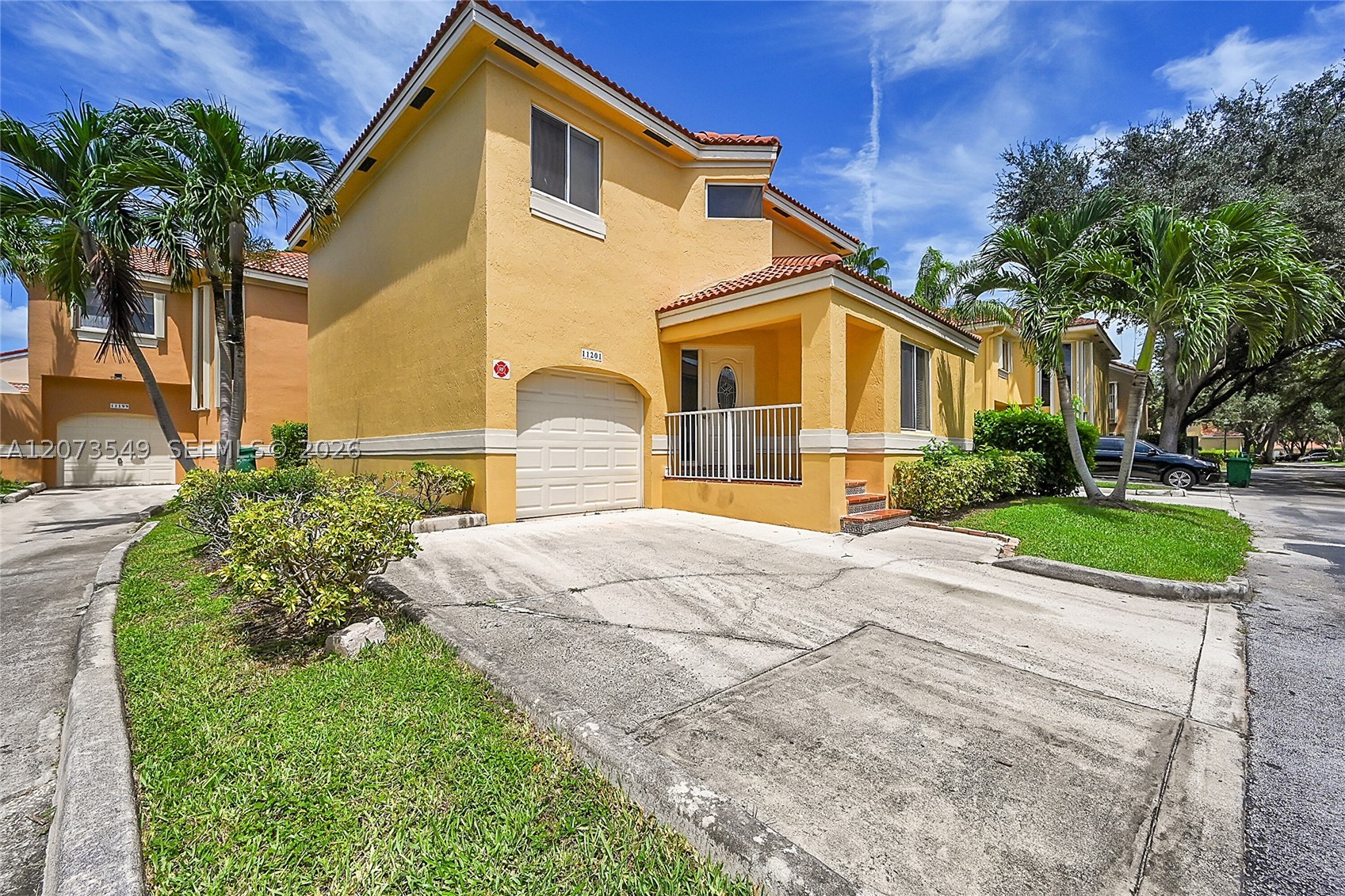 11201 Lakeview #48-M - 11201 Lakeview #48-M, Coral Springs, FL 33071 Luxury Property | Jose Angel Pina