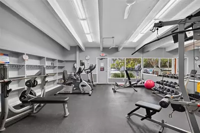 3301 N Country Club #310, Aventura, FL 33180 - Photo 23