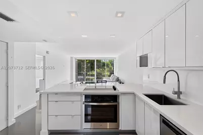3301 N Country Club #310, Aventura, FL 33180 - Photo 1