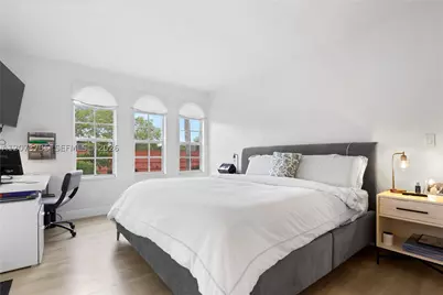 323 Navarre #301, Coral Gables, FL 33134 - Photo 19