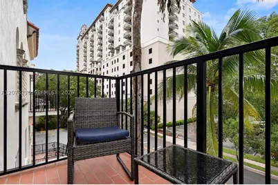 323 Navarre #301, Coral Gables, FL 33134 - Photo 21