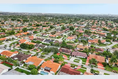 305 SW 134th, Miami, FL 33184 - Photo 73
