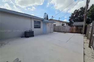 242 NW 51st, Miami, FL 33126 - Photo 15