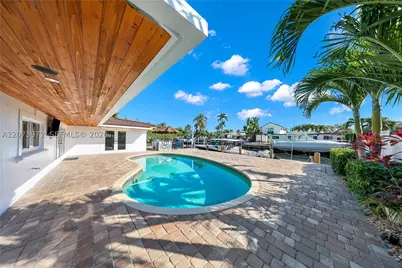 800 SE 3rd, Pompano Beach, FL 33060 - Photo 5