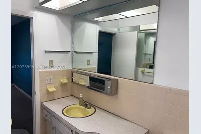 7505 Cleveland, Hollywood, FL 33024 - Photo 25