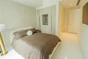 300 Biscayne Blvd, Miami, FL 33131 - Photo 25