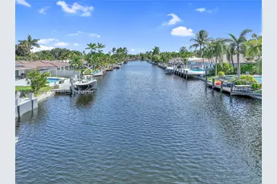 2225 NE 16th, Wilton Manors, FL 33305 - Photo 11