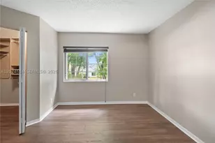 2082 Madeira, Weston, FL 33327 - Photo 15