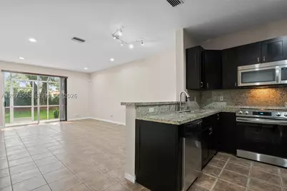 2082 Madeira #2082, Weston, FL 33327 - Photo 3