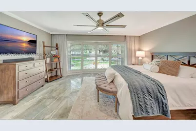 560 W Tropical, Plantation, FL 33317 - Photo 13
