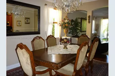 644 Conservation, Weston, FL 33327 - Photo 3