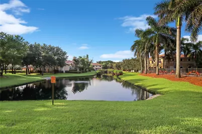 12365 S Village, Davie, FL 33325 - Photo 3