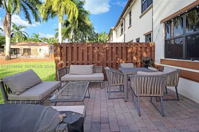 12365 S Village, Davie, FL 33325 - Photo 27