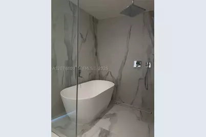1400 Biscayne #2702, Miami, FL 33132 - Photo 25