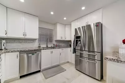121 Golden Isles #907, Hallandale Beach, FL 33009 - Photo 9