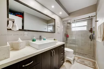 121 Golden Isles #907, Hallandale Beach, FL 33009 - Photo 13