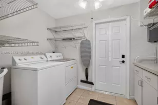 4585 E 9th, Hialeah, FL 33013 - Photo 17
