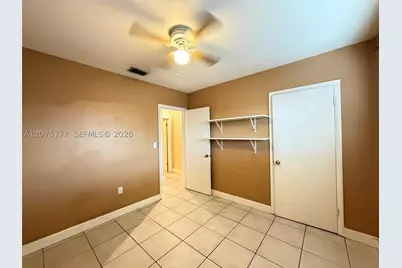 4585 E 9th, Hialeah, FL 33013 - Photo 11