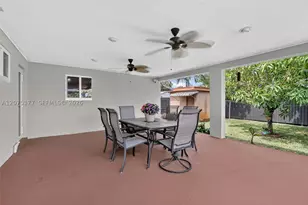 4585 E 9th, Hialeah, FL 33013 - Photo 19