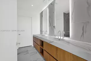 1400 Biscayne, Miami, FL 33132 - Photo 13