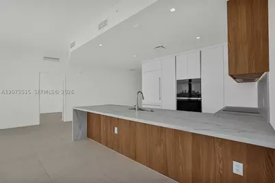1400 Biscayne #1706, Miami, FL 33132 - Photo 7