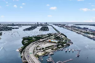 1040 Biscayne, Miami, FL 33132 - Photo 33