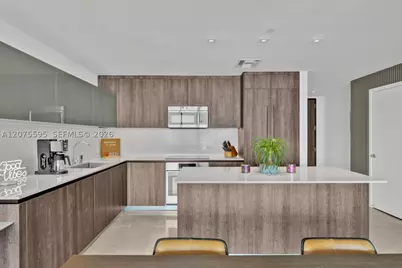88 SW 7th #2204, Miami, FL 33130 - Photo 9