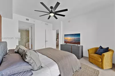 88 SW 7th #2204, Miami, FL 33130 - Photo 15