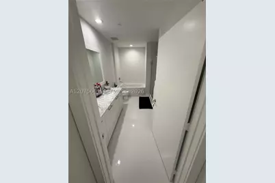 951 Brickell #4105, Miami, FL 33131 - Photo 21