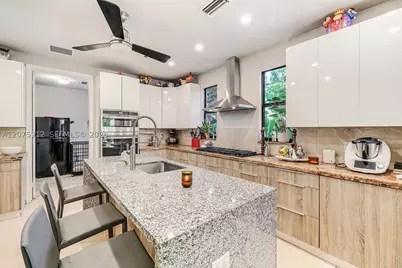 6550 SW 75th, South Miami, FL 33143 - Photo 9