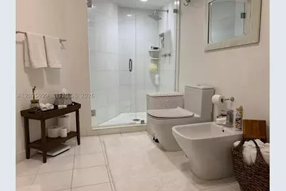 6301 Collins #1606, Miami Beach, FL 33141 - Photo 9