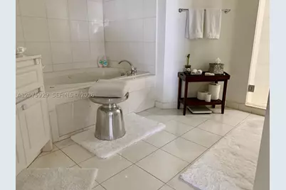 6301 Collins #1606, Miami Beach, FL 33141 - Photo 11