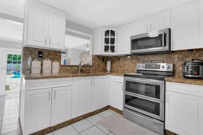 3030 NW 90th, Miami, FL 33147 - Photo 19
