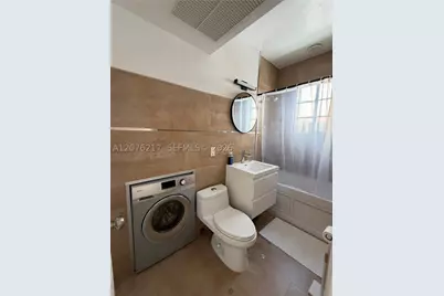 526 15th #12, Miami Beach, FL 33139 - Photo 5