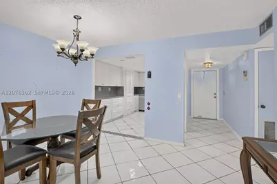 9721 Sunrise Lakes #102, Sunrise, FL 33322 - Photo 11