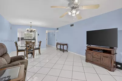9721 Sunrise Lakes #102, Sunrise, FL 33322 - Photo 13