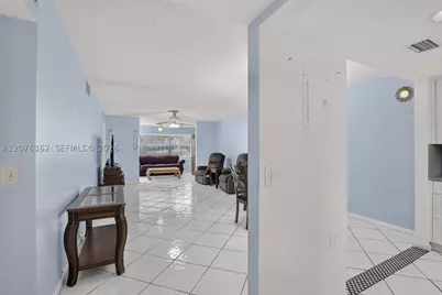 9721 Sunrise Lakes #102, Sunrise, FL 33322 - Photo 7
