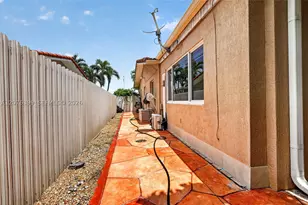 8936 SW 11th, Miami, FL 33174 - Photo 37
