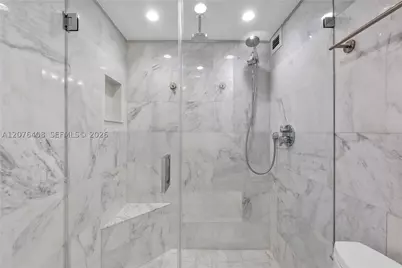 90 Edgewater #104, Coral Gables, FL 33133 - Photo 17