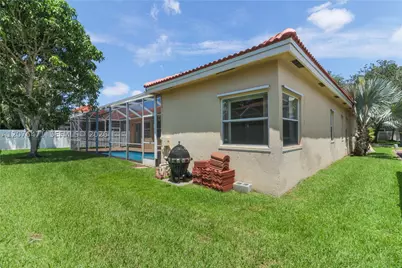 10256 NW 53rd, Coral Springs, FL 33076 - Photo 45