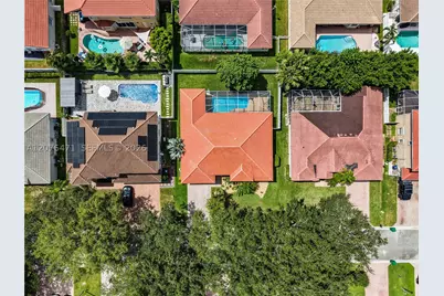 10256 NW 53rd, Coral Springs, FL 33076 - Photo 47