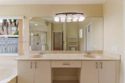 10256 NW 53rd, Coral Springs, FL 33076 - Photo 13