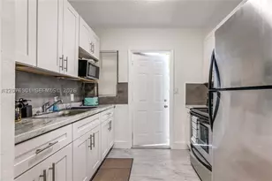 327 NE 55th, Miami, FL 33137 - Photo 9
