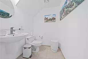 60 SW 13th, Miami, FL 33130 - Photo 15