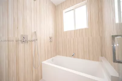 10381 NW 67th, Doral, FL 33178 - Photo 47