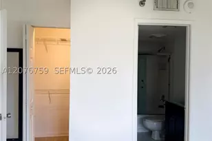 770 Claughton Island, Miami, FL 33131 - Photo 19